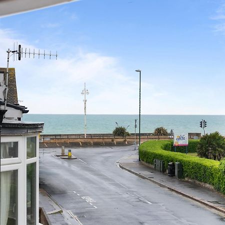 Luxury Georgian Home, Hot Tub, Sea View, Private Garden, Sleeps 6 Bognor Regis Bagian luar foto
