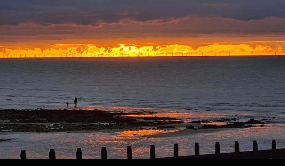 Luxury Georgian Home, Hot Tub, Sea View, Private Garden, Sleeps 6 Bognor Regis Bagian luar foto