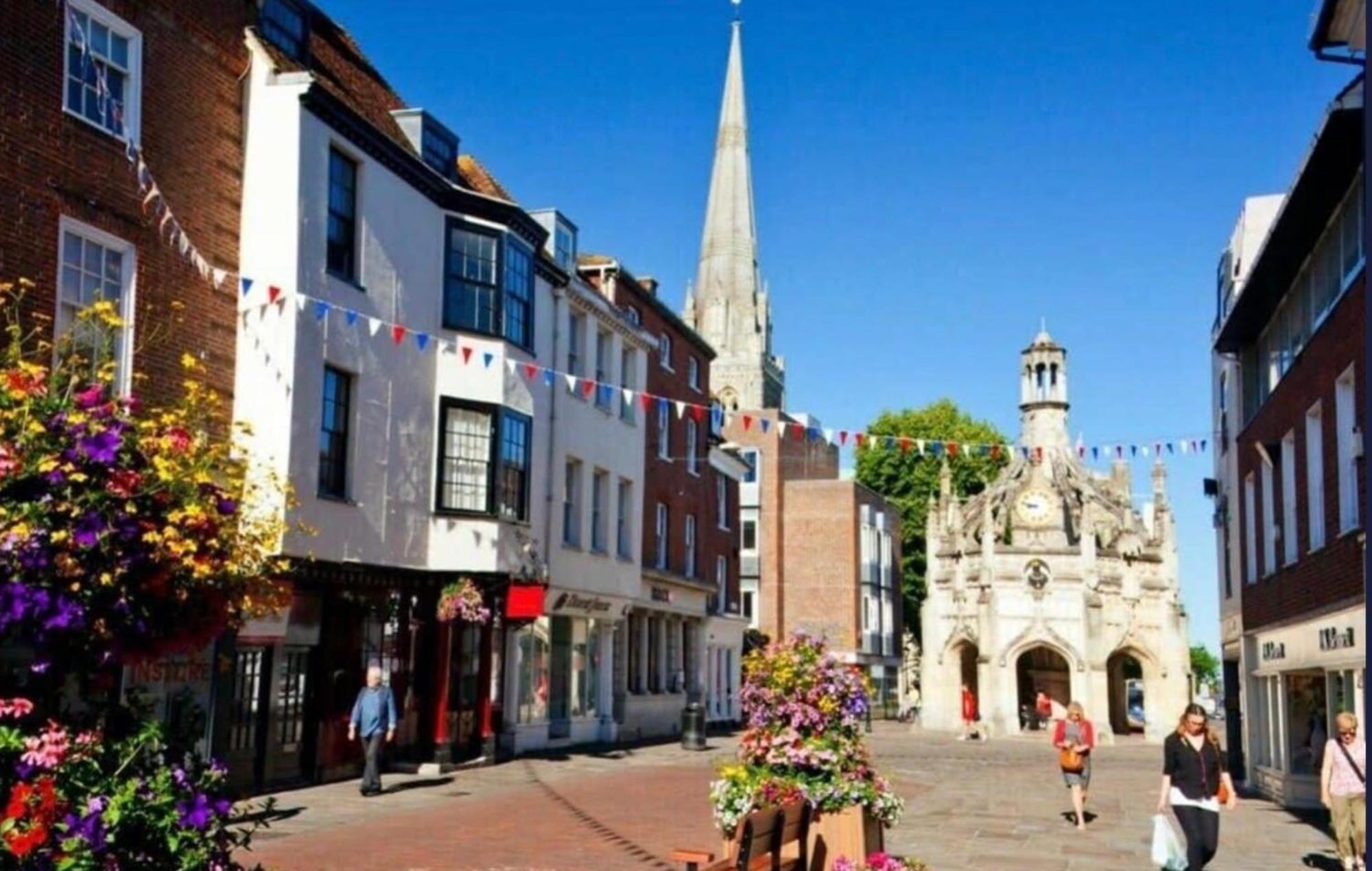 Luxury Georgian Home, Hot Tub, Sea View, Private Garden, Sleeps 6 Bognor Regis Bagian luar foto